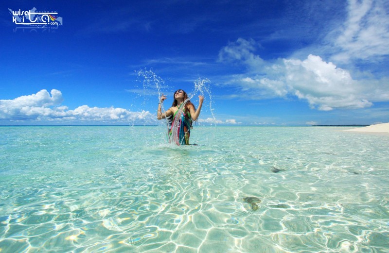 Bermain air di pulau gusung derawan berau
