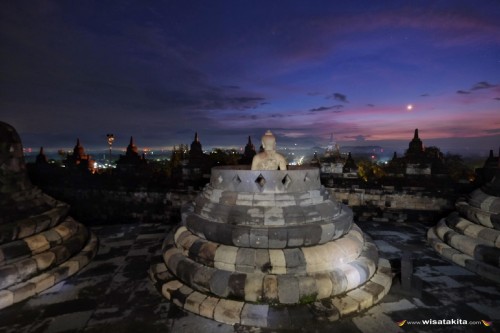 Sunset dari candi Borobudur