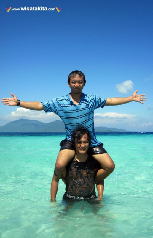 Indahnya bersama sahabat wisata ke Karimunjawa