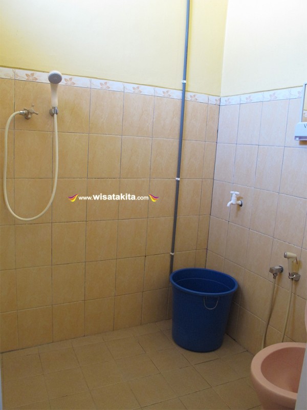 Kamar Mandi Blue Laguna Upwater