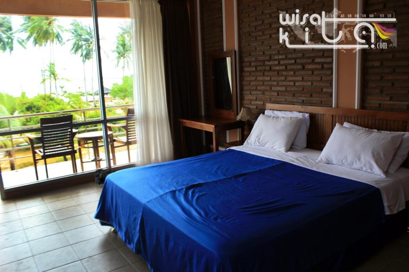 Kamar suite hotel escape karimunjawa cocok buat keluarga